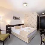 Panzió Bazilika Alatt Panzió Esztergom