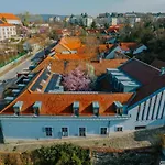 Bazilika Alatt Panzio Bed and Breakfast Έστεργκομ