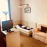 Bed and Breakfast Bazilika Alatt Panzio Έστεργκομ