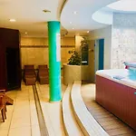 Bazilika Alatt Panzio Bed and Breakfast 4*