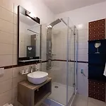Bazilika Alatt Panzio