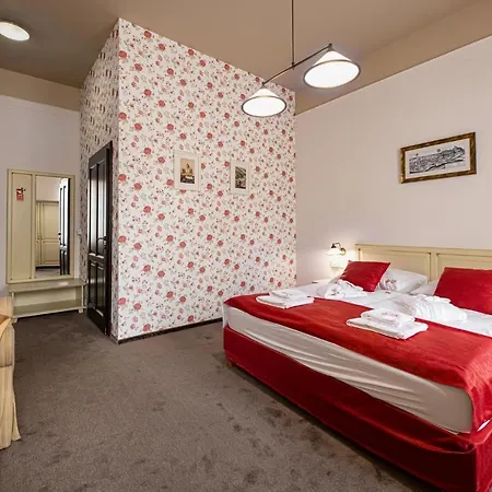 Bed & Breakfast Bazilika Alatt Panzio