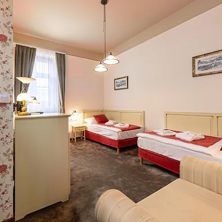 Bed & Breakfast Bazilika Alatt Panzio