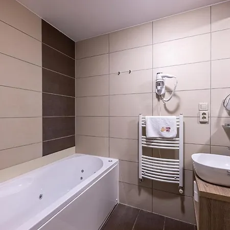 Bed and Breakfast Bazilika Alatt Panzio