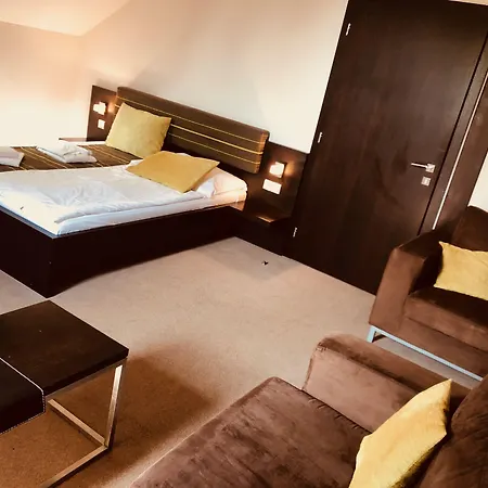 Bed & Breakfast Bazilika Alatt Panzio 4*