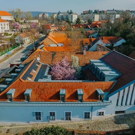 B&B Bazilika Alatt Panzio 에스테르곰