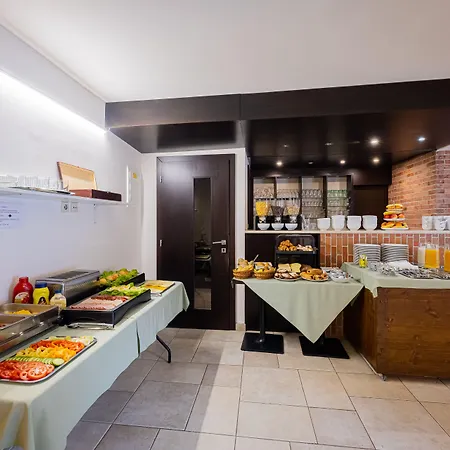 Bazilika Alatt Panzio Bed & Breakfast Esztergom