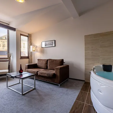 Bazilika Alatt Panzio B&B