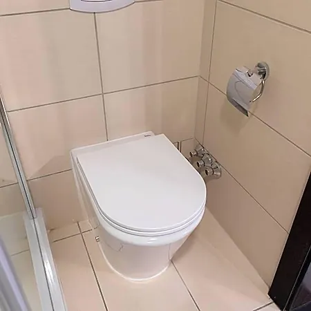 Bazilika Alatt Panzio Esztergom