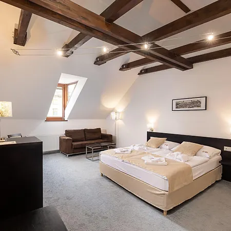 Bazilika Alatt Panzio 4*