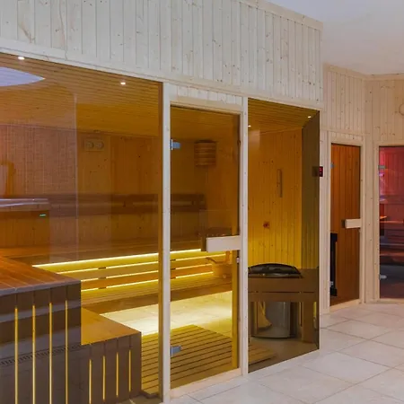 Bazilika Alatt Panzió 4* Esztergom