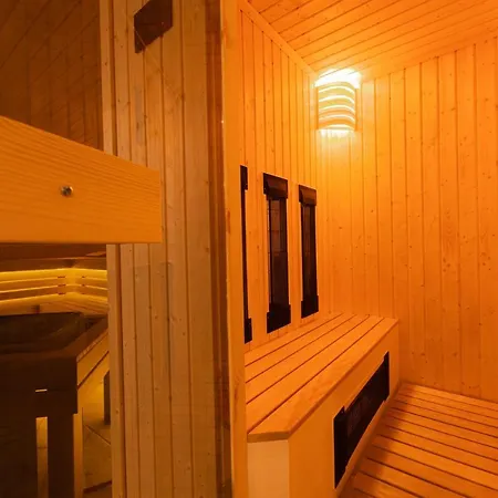 Bazilika Alatt Panzio Esztergom