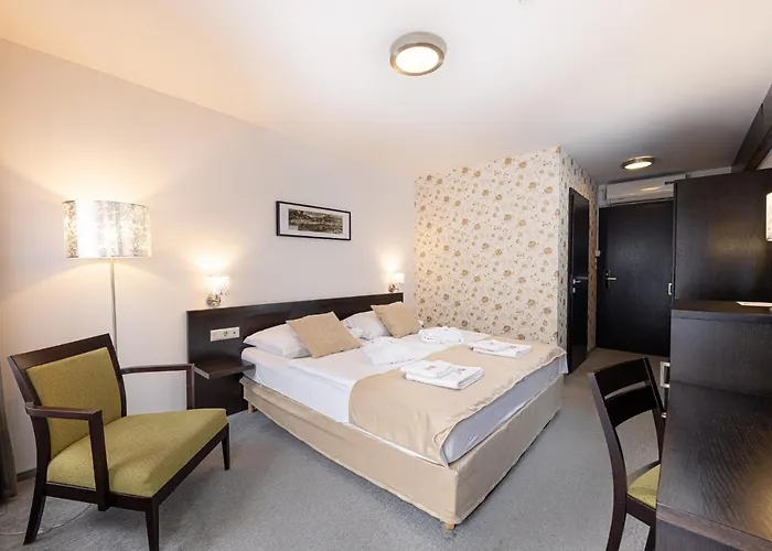 Bed & Breakfast Bazilika Alatt Panzio Esztergom