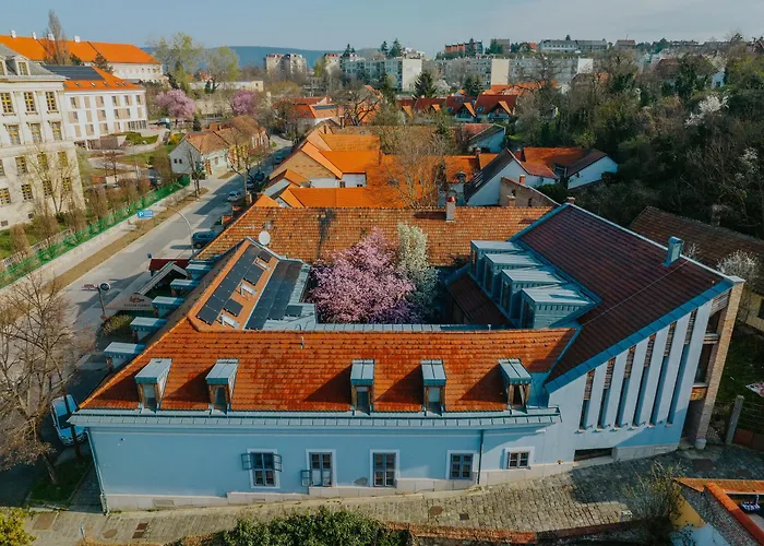 Alojamento de Acomodação e Pequeno-almoço Bazilika Alatt Panzió Esztergom