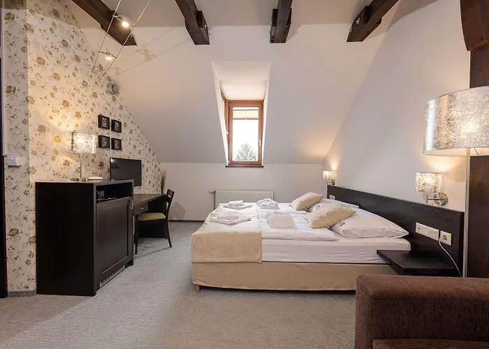 Bazilika Alatt Panzio Bed & Breakfast Esztergom