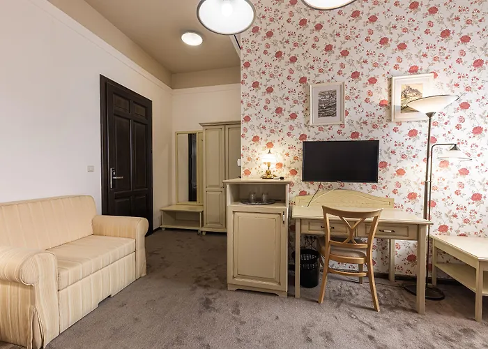 Bed & Breakfast Bazilika Alatt Panzio 4*
