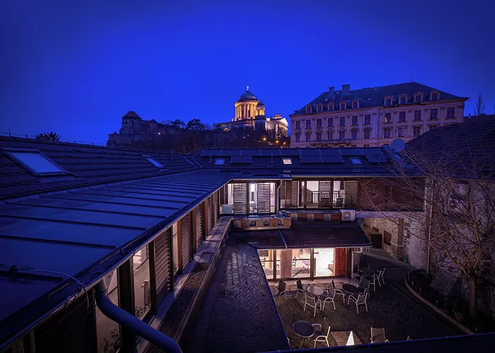 Bed & Breakfast Bazilika Alatt Panzio 4*